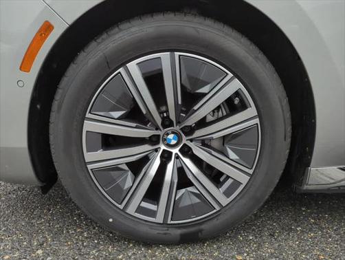 2024 BMW i7 eDrive50