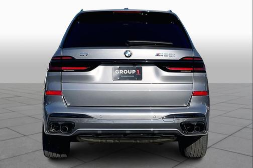2025 BMW X7 M60i