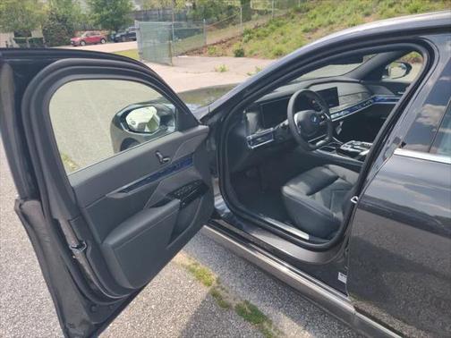 2024 BMW i7 eDrive50