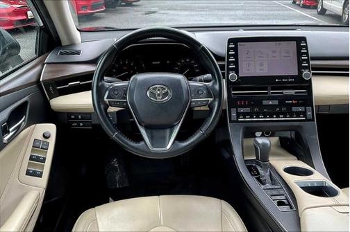 2019 Toyota Avalon XLE