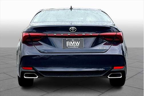 2019 Toyota Avalon XLE
