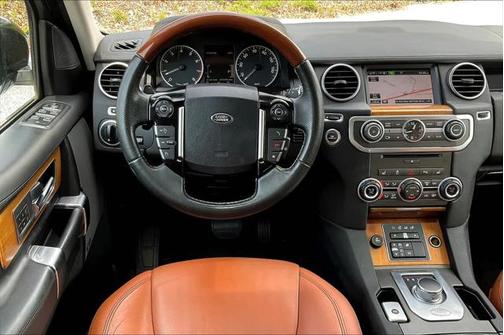 2016 Land Rover LR4 Base