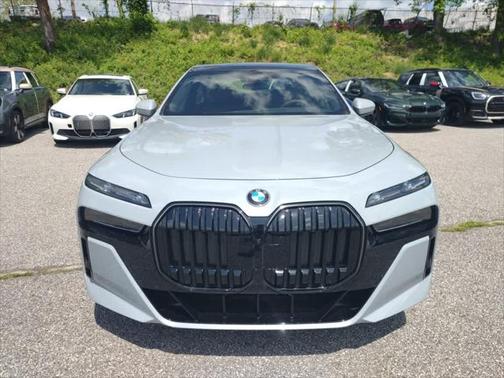 2025 BMW 760 i xDrive