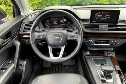 2019 Audi Q5 2.0T Premium Plus