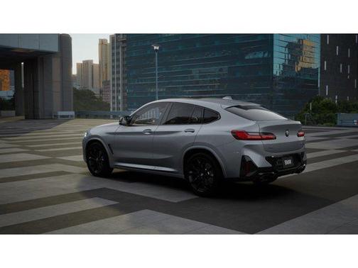 2025 BMW X4 M40i