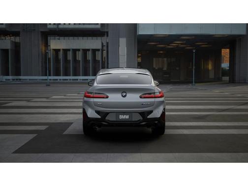 2025 BMW X4 M40i