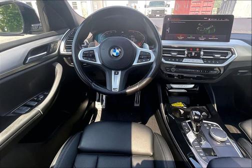 Carbon Black Metallic 2023 BMW X4 xDrive30i