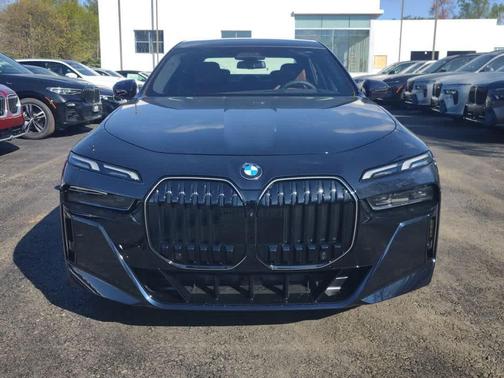 2025 BMW 760 i xDrive