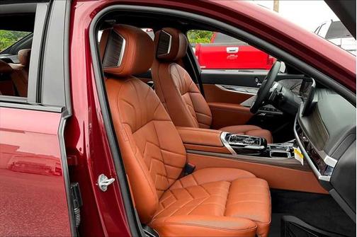 2025 BMW 760 i xDrive