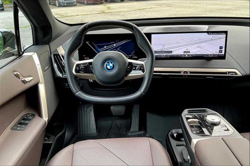 2025 BMW iX xDrive50