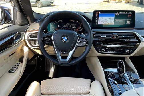 2023 BMW 530 i xDrive