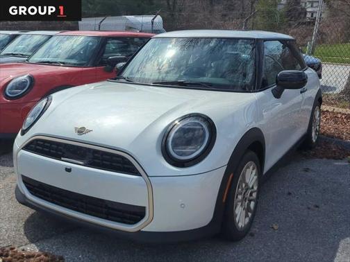 2025 MINI Hardtop Cooper