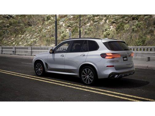 Brooklyn Grey Metallic 2026 BMW X5 xDrive40i