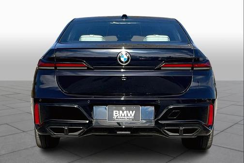 2023 BMW 760 i xDrive