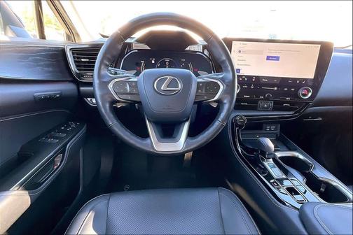 2022 Lexus NX 450h+ Luxury