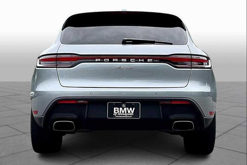 2023 Porsche Macan T