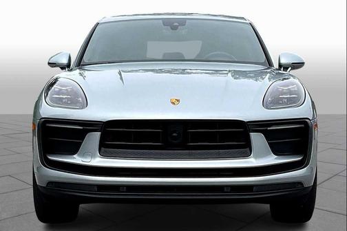 2023 Porsche Macan T