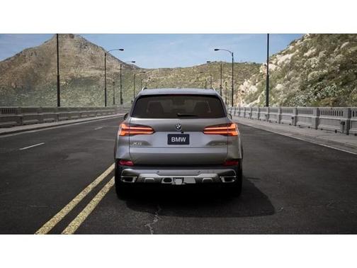 Skyscraper Grey Metallic 2026 BMW X5 PHEV xDrive50e