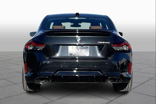 2023 BMW M240 i