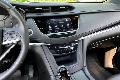 2024 Cadillac XT6 Luxury FWD