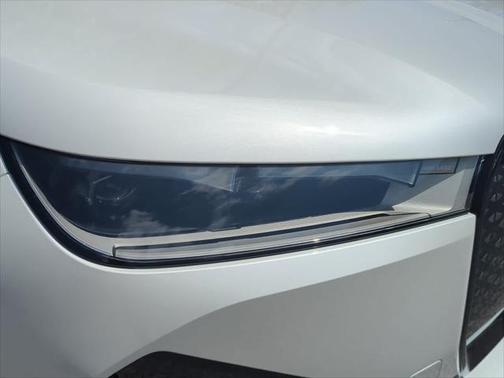 2025 BMW iX xDrive50