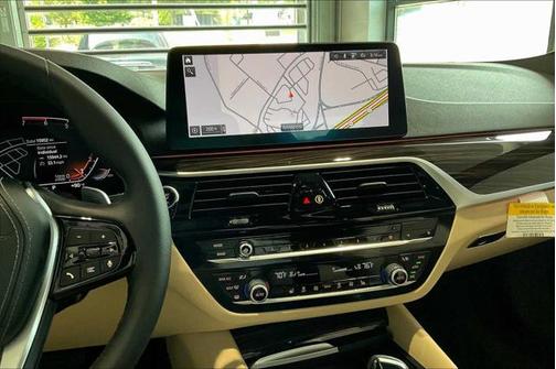 2023 BMW 530 i xDrive
