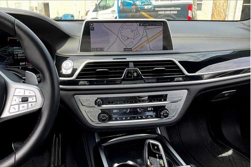 2022 BMW 750 i xDrive