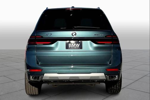 Blue Ridge Mountain Metallic 2026 BMW X7 xDrive40i