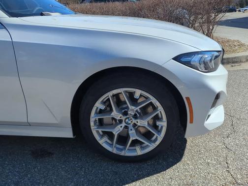 2025 BMW 330 xDrive