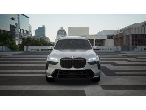 2026 BMW X7 M60i