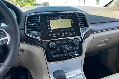 2021 Jeep Grand Cherokee Summit