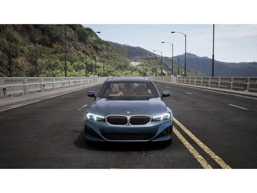 Arctic Race Blue Metallic 2026 BMW 330 xDrive