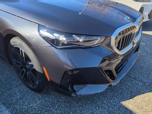 2025 BMW 530 i xDrive