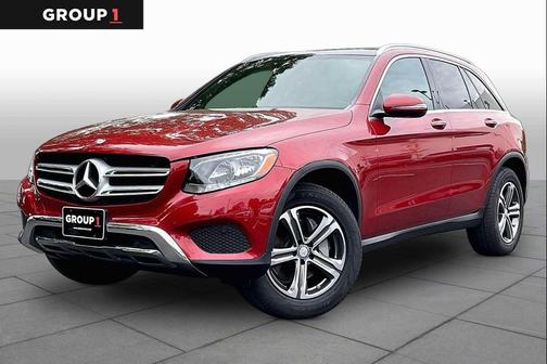 designo Cardinal Red Metallic 2017 Mercedes-Benz GLC 300 4MATIC