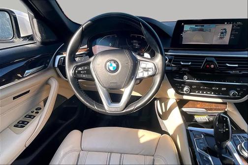 Alpine White 2020 BMW 530 530i