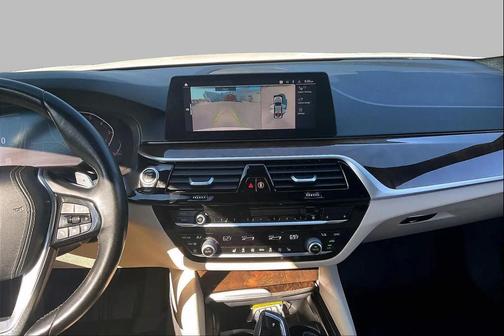 Alpine White 2020 BMW 530 530i
