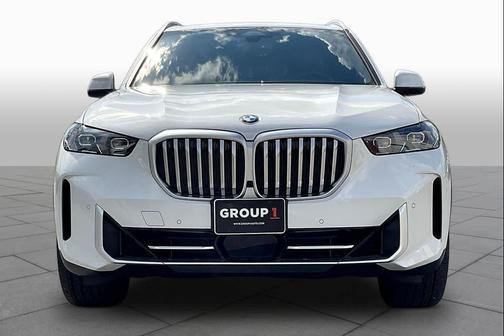 Mineral White Metallic 2025 BMW X5 xDrive40i