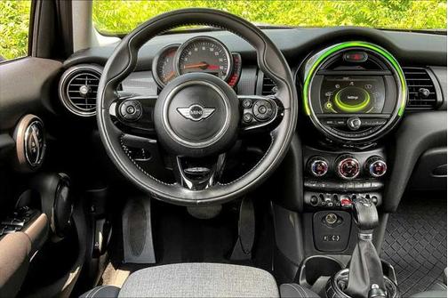 2016 MINI Hardtop Cooper