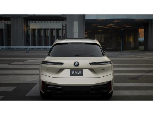 2026 BMW iX xDrive45