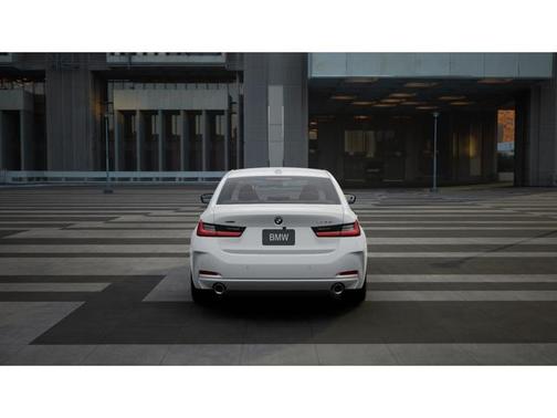 2025 BMW 330 i xDrive