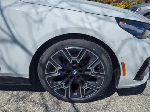 2025 BMW i5 xDrive40