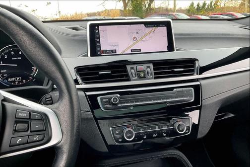 2022 BMW X2 xDrive28i