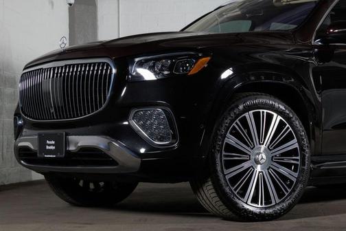Obsidian Black/Rubelite Red 2024 Mercedes-Benz Maybach GLS 600 4MATIC