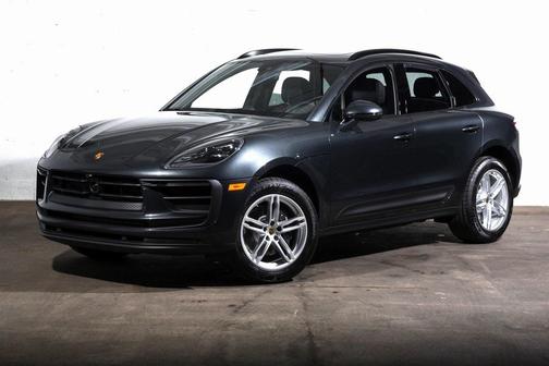 2025 Porsche Macan Base