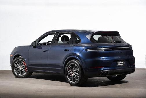 2025 Porsche Cayenne S