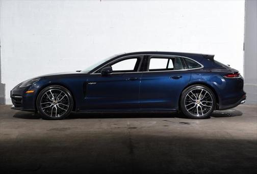 2022 Porsche Panamera E-Hybrid Sport Turismo 4