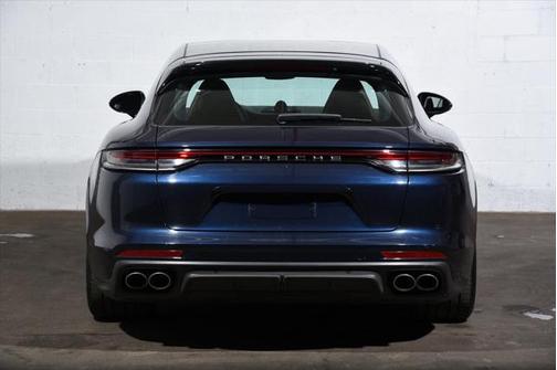 2022 Porsche Panamera E-Hybrid Sport Turismo 4