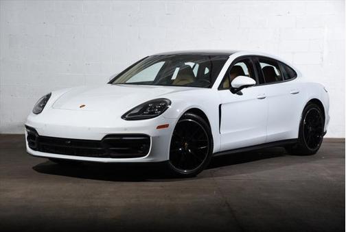 2023 Porsche Panamera 4