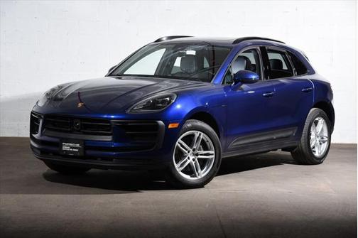 2025 Porsche Macan Base