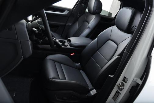 2026 Porsche Cayenne Cayenne E-Hybrid